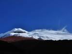 O vulcão Cotopaxi, o mais alto do mundo em atividade, no Equador